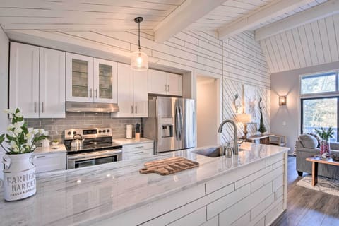 Gourmet Kitchen with Everything You Need to Cook at Home