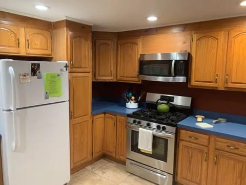 Large well equipt kitchen