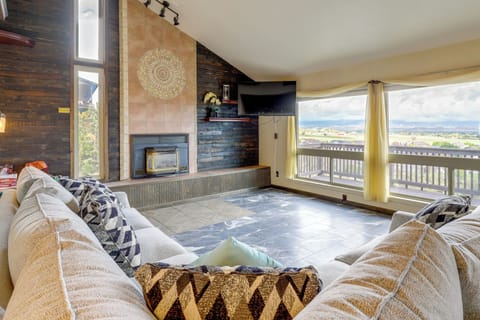 House (3 Bedrooms) | Front of property
