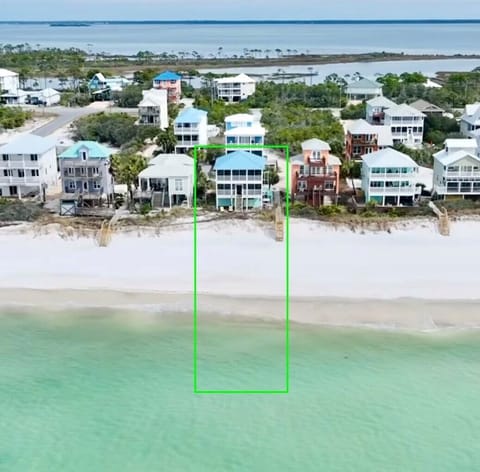 Welcome to Sandy Bottoms! Gulf front on North Cape San Blas just steps to beach!