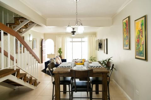 House | Dining