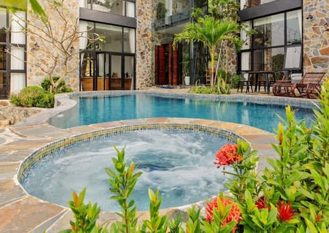 Private pool