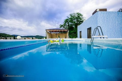 Seasonal outdoor pool, sun loungers