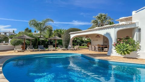 Stunning Pool Area with Sun Loungers to Bath in the Sun