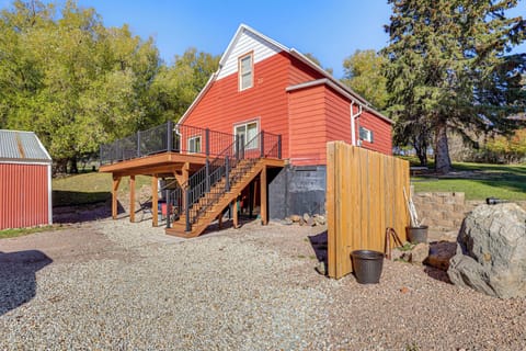 Lead Vacation Rental | 1,800 Sq Ft | 2BR | 2BA | Stairs Required