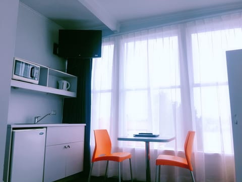 Double Room (View) | 1 bedroom, individually furnished, laptop workspace, iron/ironing board