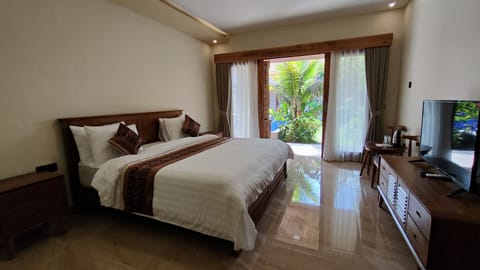 Deluxe Room | 10 bedrooms, premium bedding