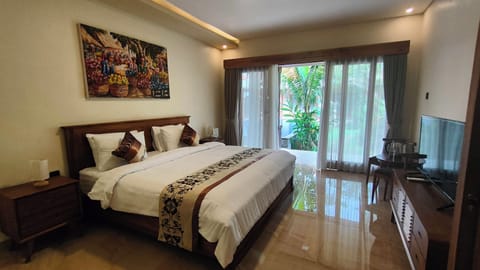 Deluxe Room | 10 bedrooms, premium bedding