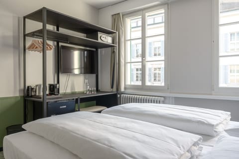 City Double Room | Down comforters, in-room safe, desk, iron/ironing board