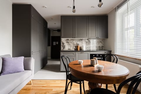 Comfort Studio Suite | Iron/ironing board, free WiFi, bed sheets