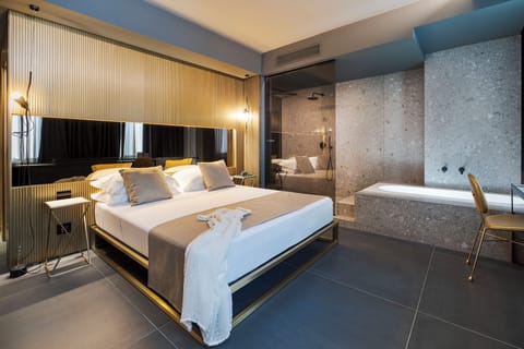 In-room safe, blackout drapes, iron/ironing board, free WiFi