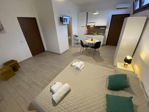 Eolo | Living area | 37-inch LED TV with digital channels