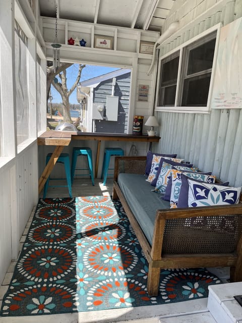 Screened Front Porch