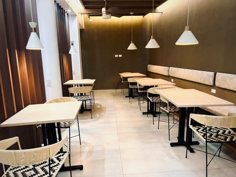 Coffee shop