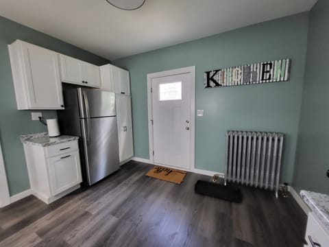 Newly updated kitchen.