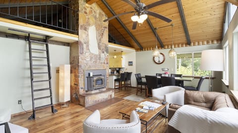 Those stairs lead up to the loft with 2 twin beds