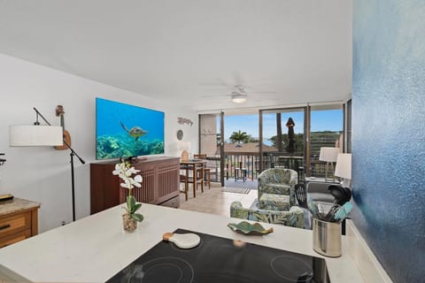 Open floor plan with beautiful ocean and West Maui Mountain views.
