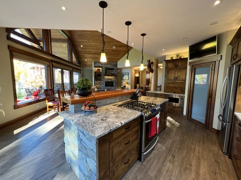 Experience the ultimate culinary convenience in our luxurious kitchen, fully equipped with everything you need to create memorable family meals during your vacation.