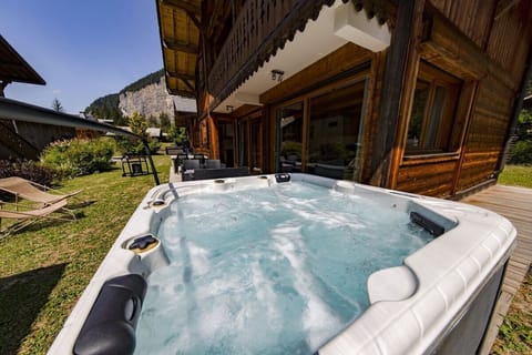 Jacuzzi