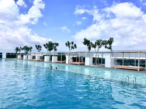 Rooftop pool