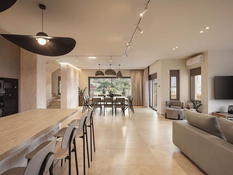 Luxury Villa, 6 Bedrooms, Private Pool, Partial Sea View | Private kitchen | Full-size fridge, microwave, oven, stovetop