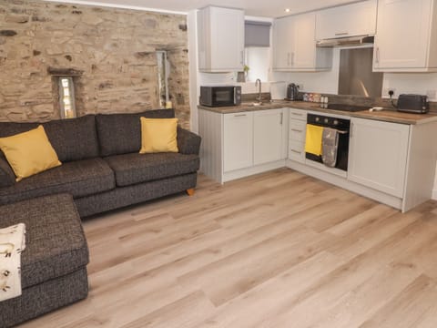 Fridge, dishwasher, electric kettle, toaster