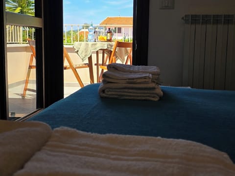 Deluxe Room | Premium bedding, pillowtop beds, minibar, individually decorated