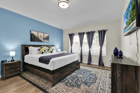 king bedroom