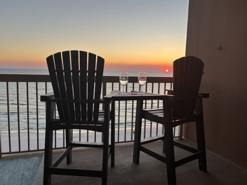 Unit 904 Chairs on balcony looking at ocean 