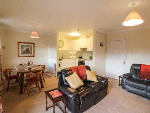 Cottage | Living area