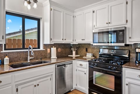 Enjoy dozens of nearby restaurants or cook a wonderful meal at h