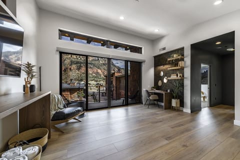 Johnson Mountain Villa