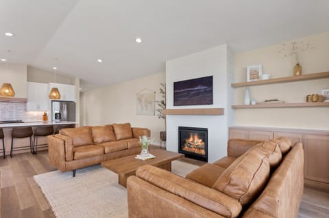 North unit, living/dining space