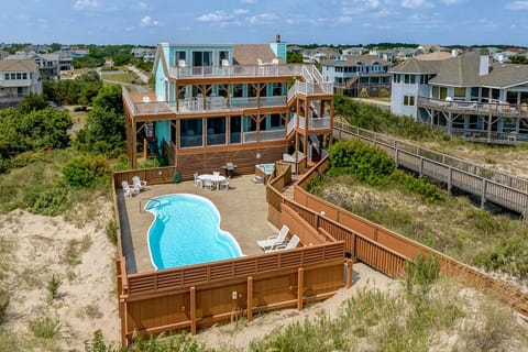 Pool Aerial of Life is Good