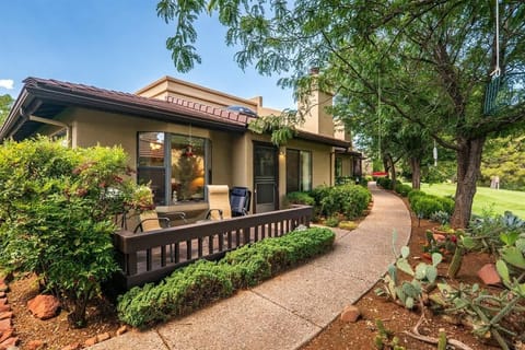 Condo located on Canyon Mesa Golf Course Fairway