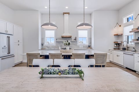 Dining Room, 2nd Floor