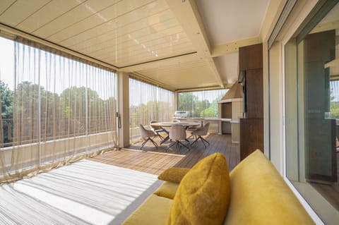 Deluxe Apartment, 2 Bedrooms | Terrace/patio
