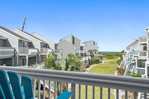 Wake up, look out from the master suite, and let the Gulf view be your morning greeting.