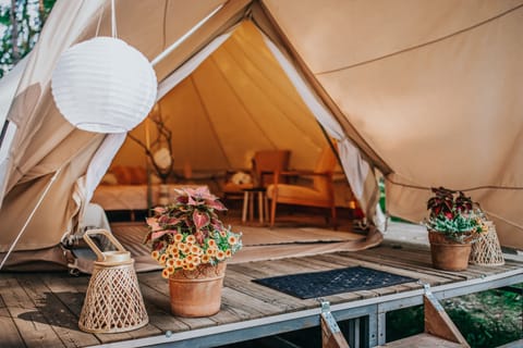 Design Tent, Golf View | Bed sheets