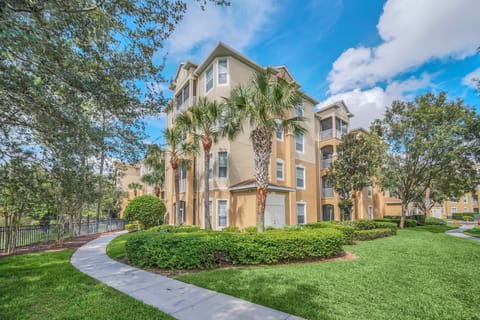images-for-web-or-mls7660Comrowstunit402_01