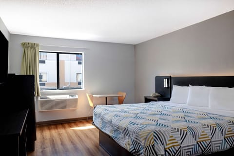 Laptop workspace, free WiFi, bed sheets