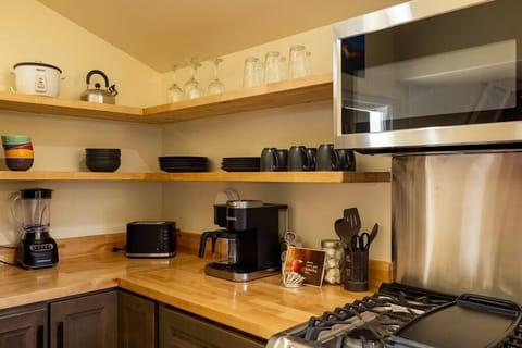 Ec173694 28f6 4803 a189 37fc2eed3e90