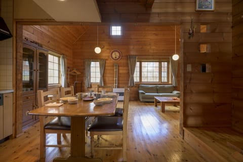 Classic House | Living area