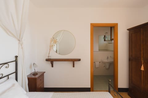 Standard Double Room | Minibar, free WiFi