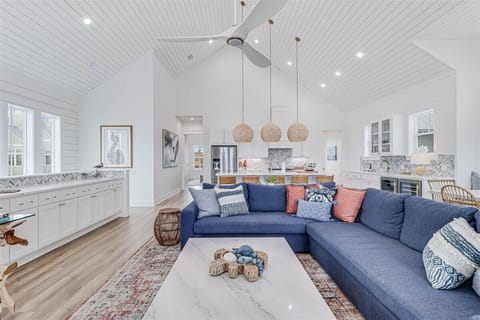 Living Room, 2nd Floor