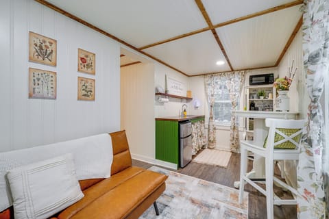 Apartment (0 Bedroom) | Interior