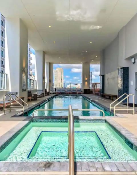 Outdoor pool, free cabanas