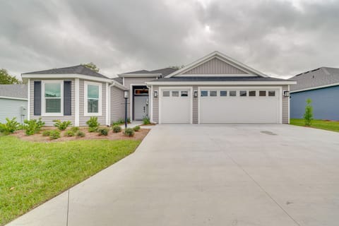 The Villages Vacation Rental | 3BR | 2BA | 2,000 Sq Ft | Steps-Free Entry