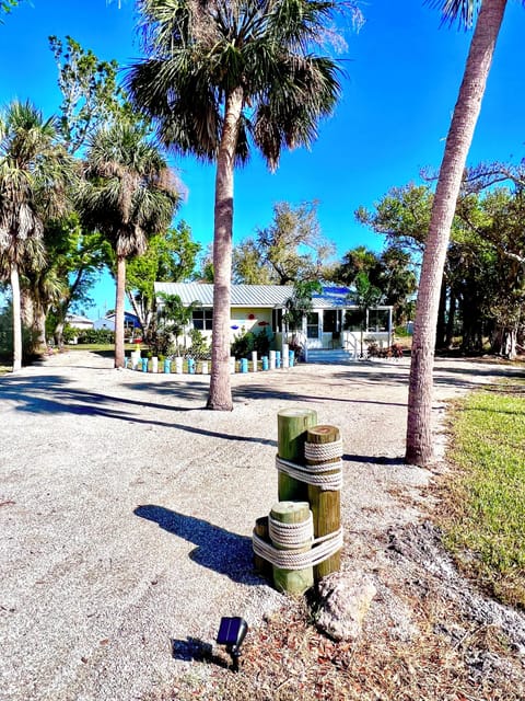 Huge .4 acre yard with no neighbors