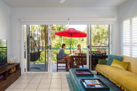 Sunny Seaside Retreat
